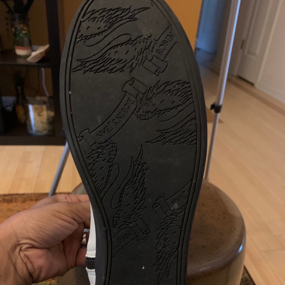 Shoes - Picture 8 of 8
